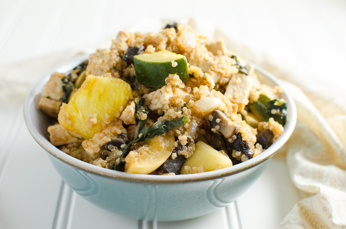 Quick BBQ Veggie Quinoa Bowl - this vegan and gluten-free recipe makes a perfect weeknight meal - easily swap ingredients based on taste and availability | VeggiePrimer.com